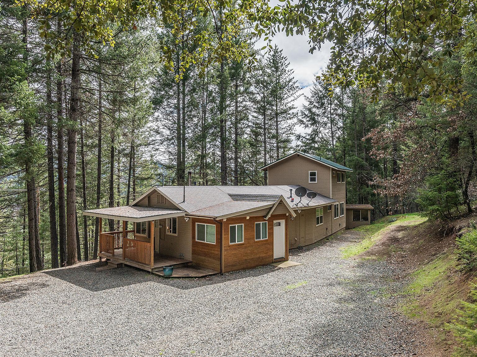 1315 Tucker Hill Rd Douglas City, CA 96024 - Thumbnail 2