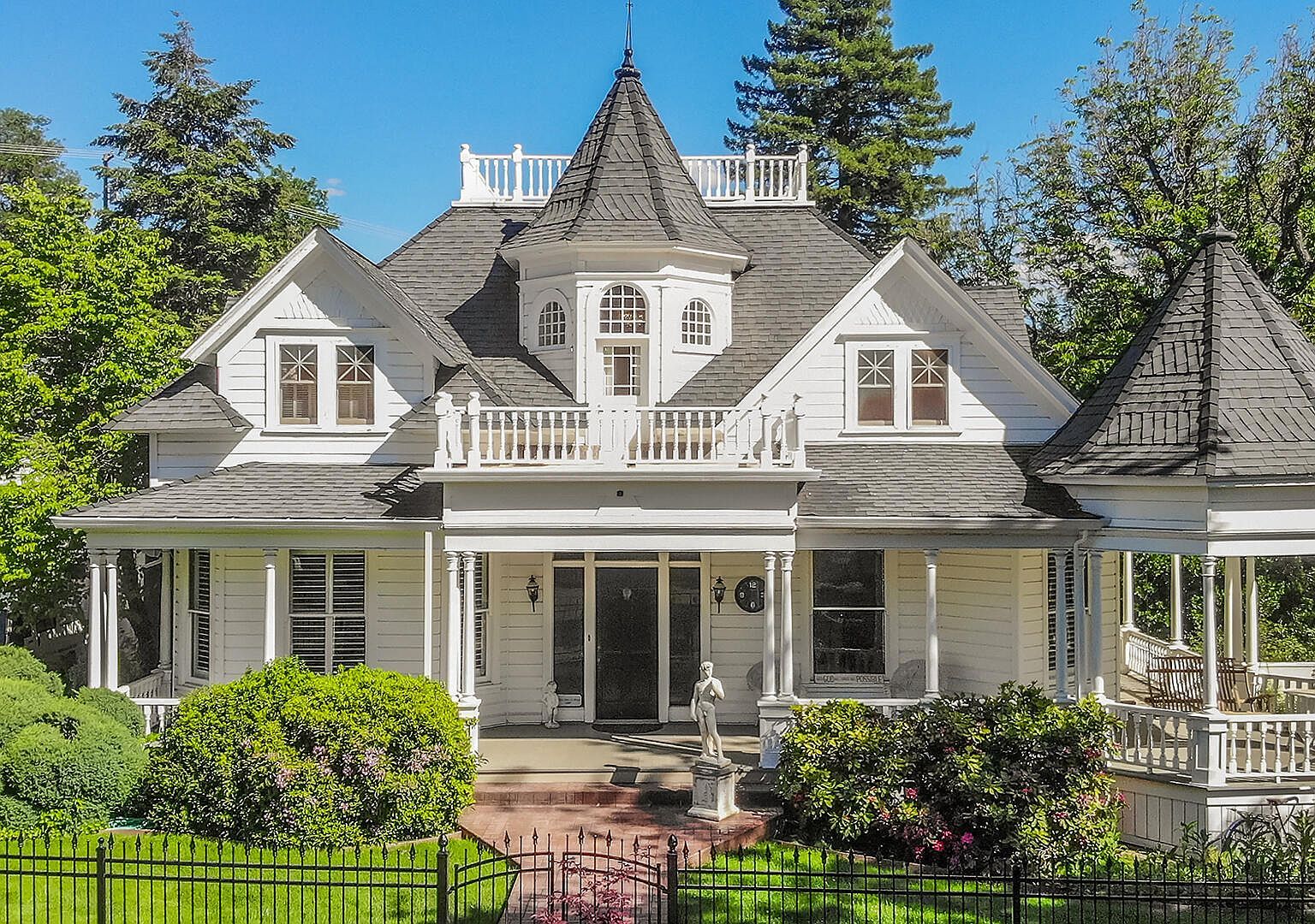 62 Court St Weaverville, CA 96093 - Thumbnail 2