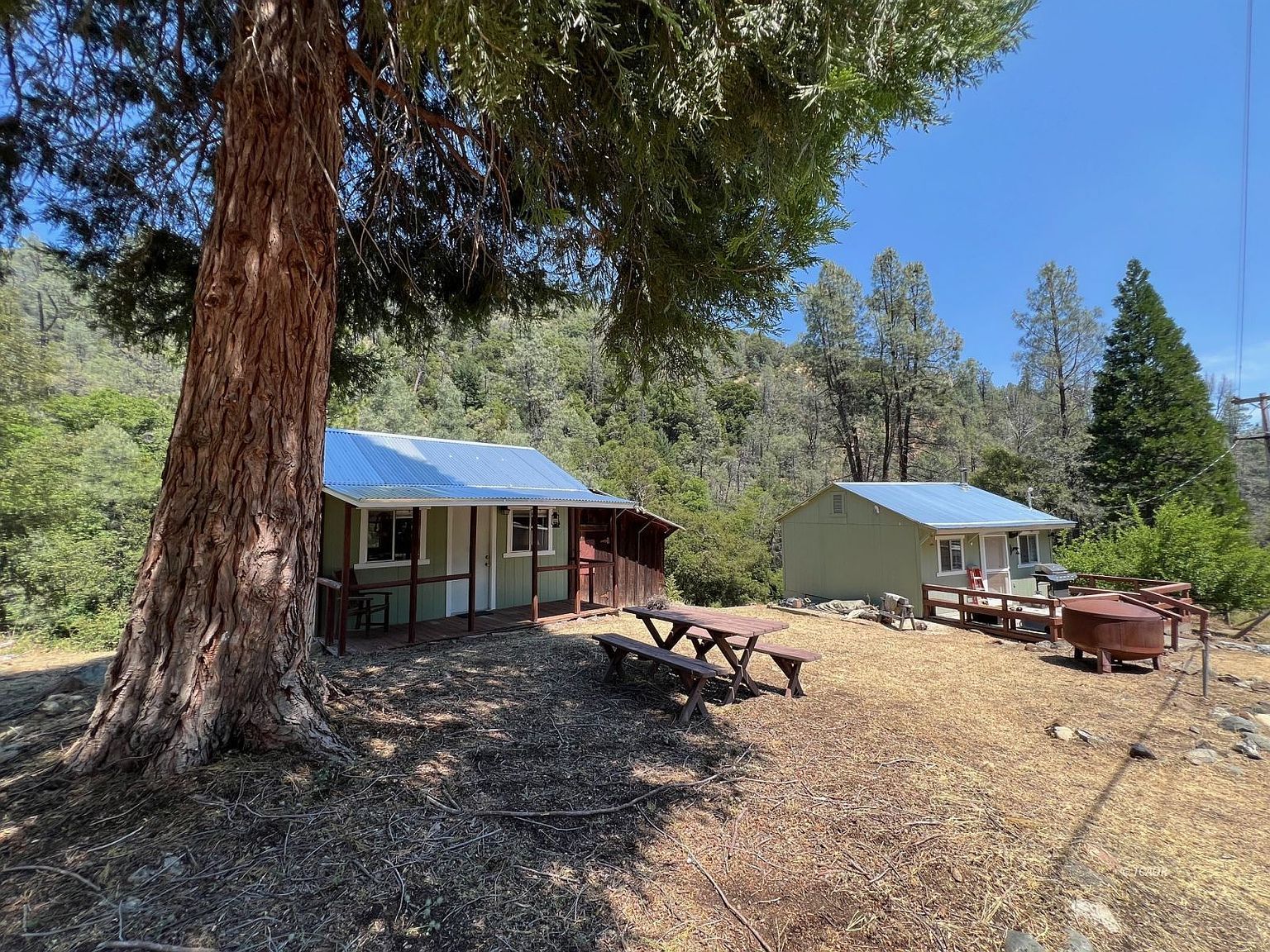 3495 Harrison Gulch Rd Platina, CA 96076 - Thumbnail 2