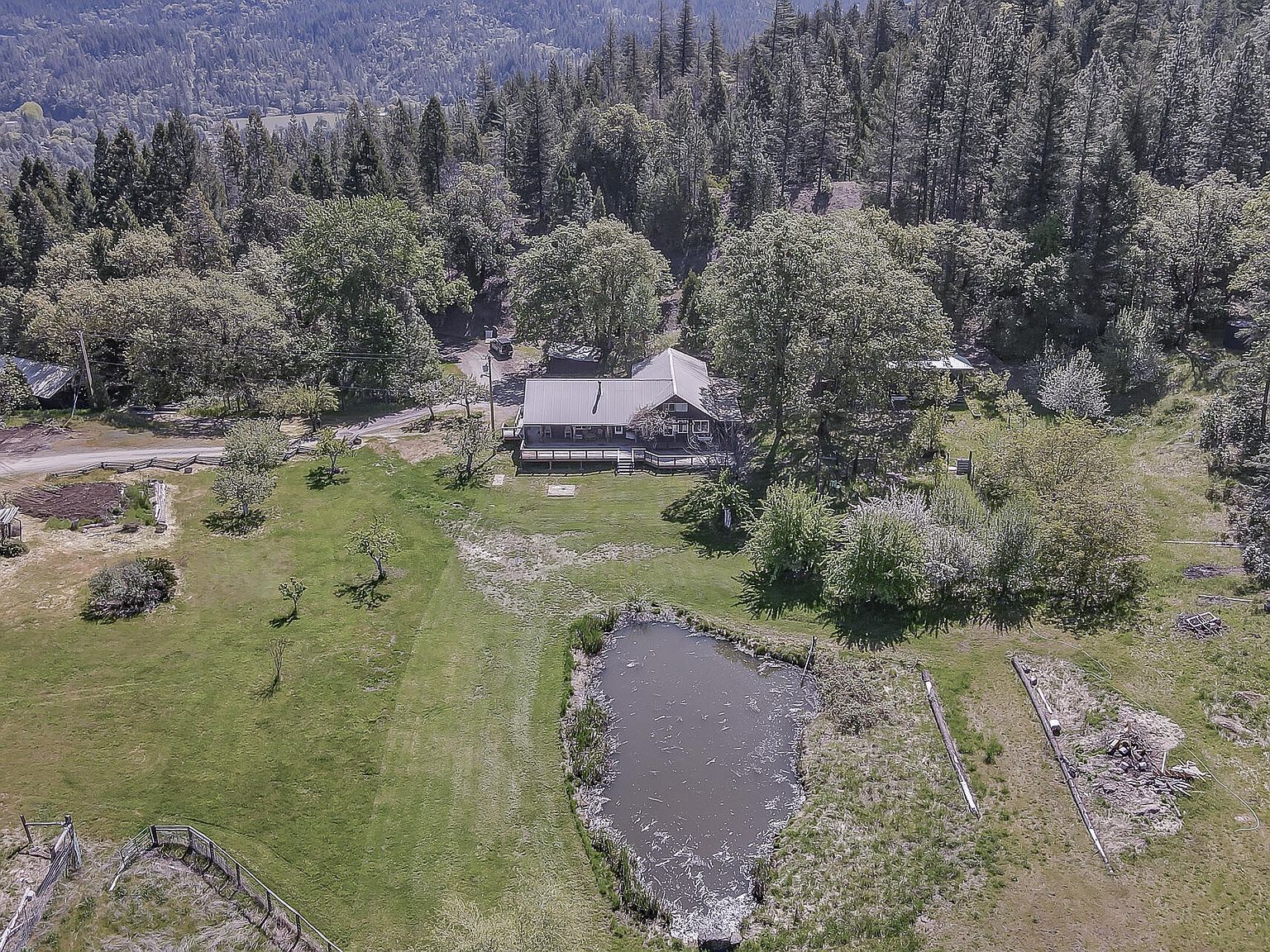 720 Pelletreau Ridge Rd Hyampom, CA 96046 - Thumbnail 2