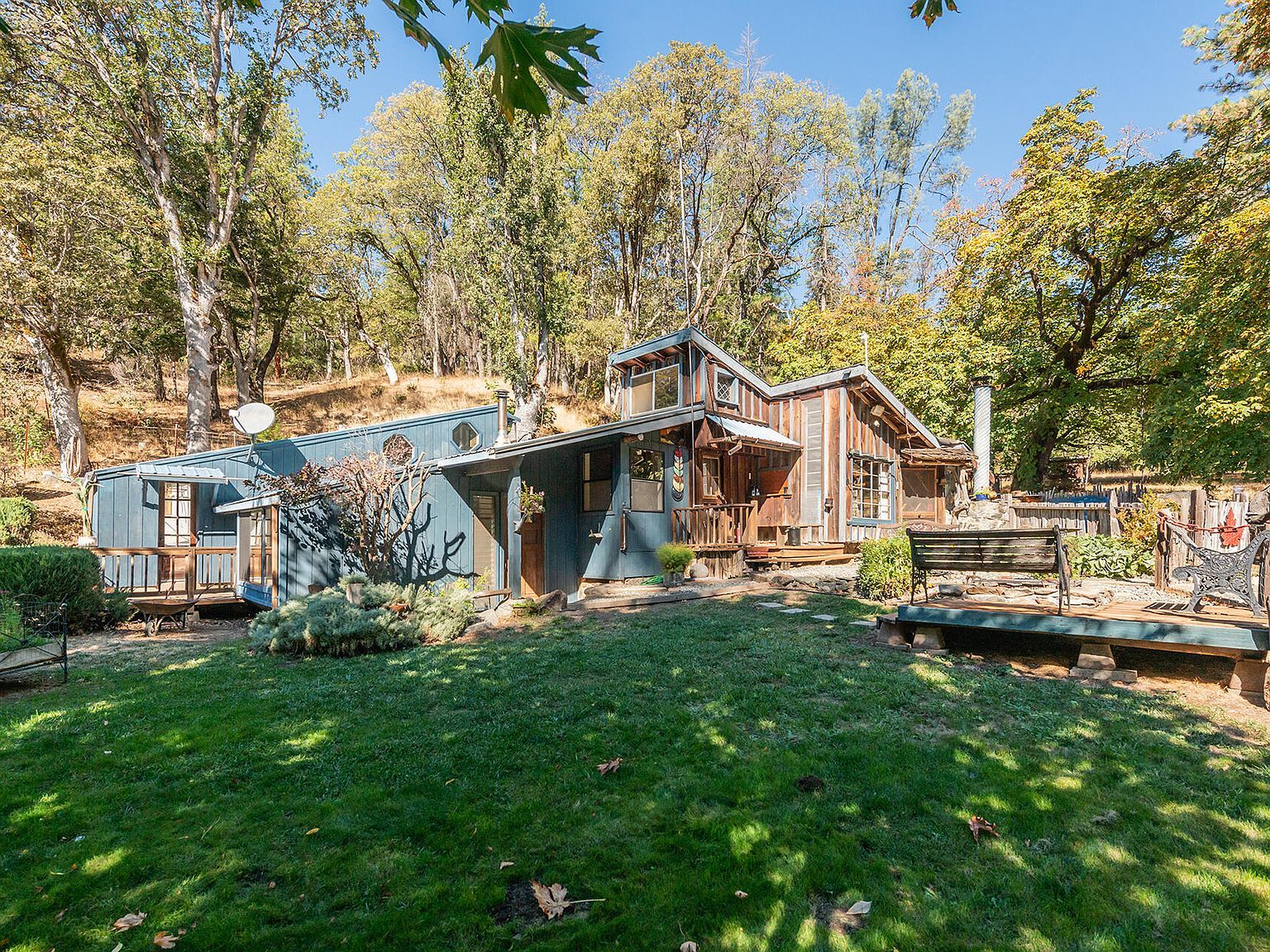 751 Mule Gulch Rd Douglas City, CA 96024 - Thumbnail 2