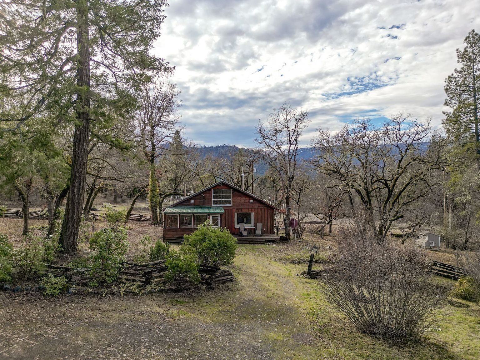 441 Creekside Ln Hyampom, CA 96046  | Single Family