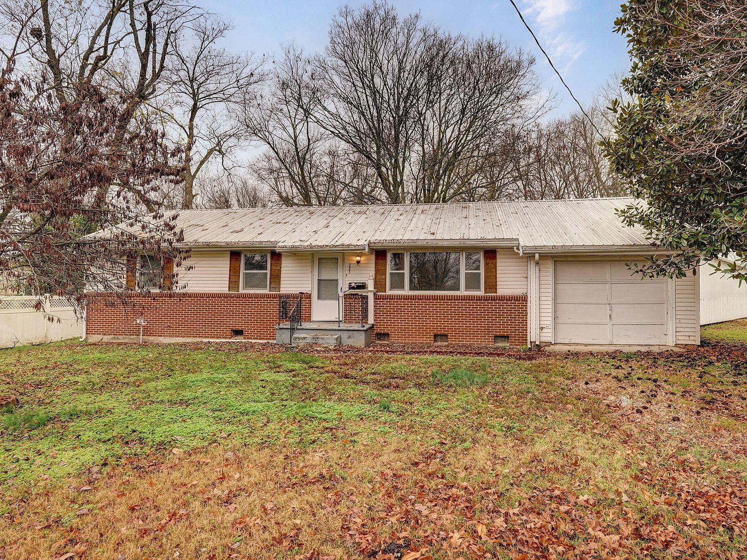 225 S Main St Greenfield, MO 65661 - Thumbnail 2