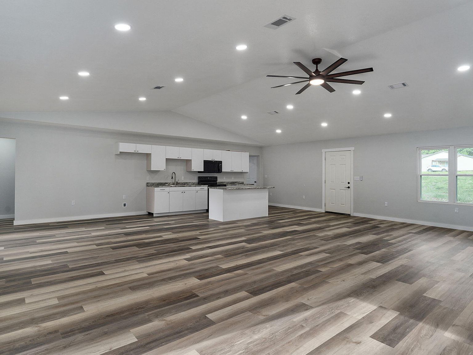 107 S Old Highway 39 South Greenfield, MO 65752, 65752