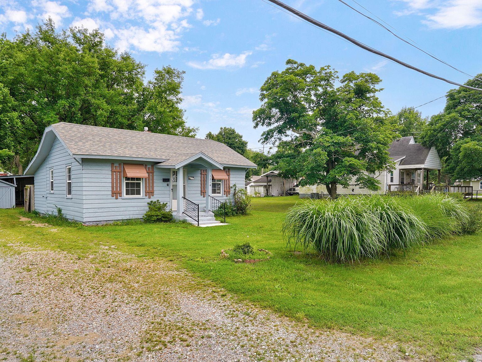 1214 S Market St Mount Vernon, MO 65712, 65712