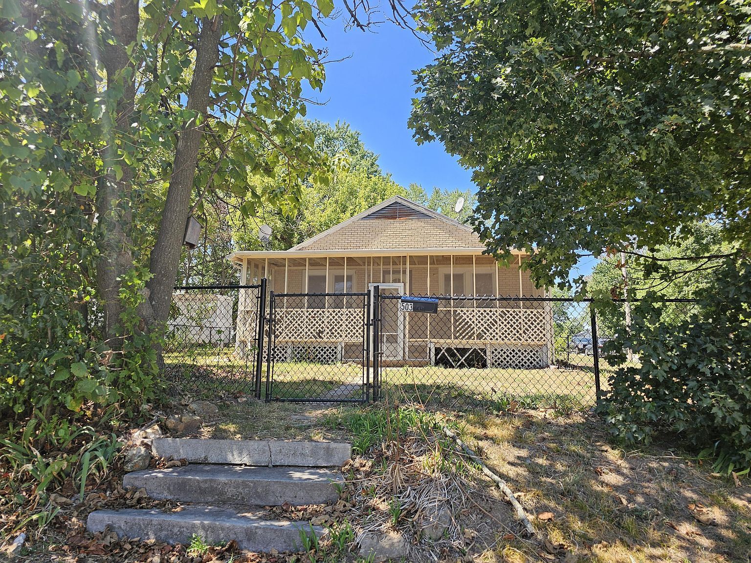 503 S West St Mount Vernon, MO 65712 - Thumbnail 2