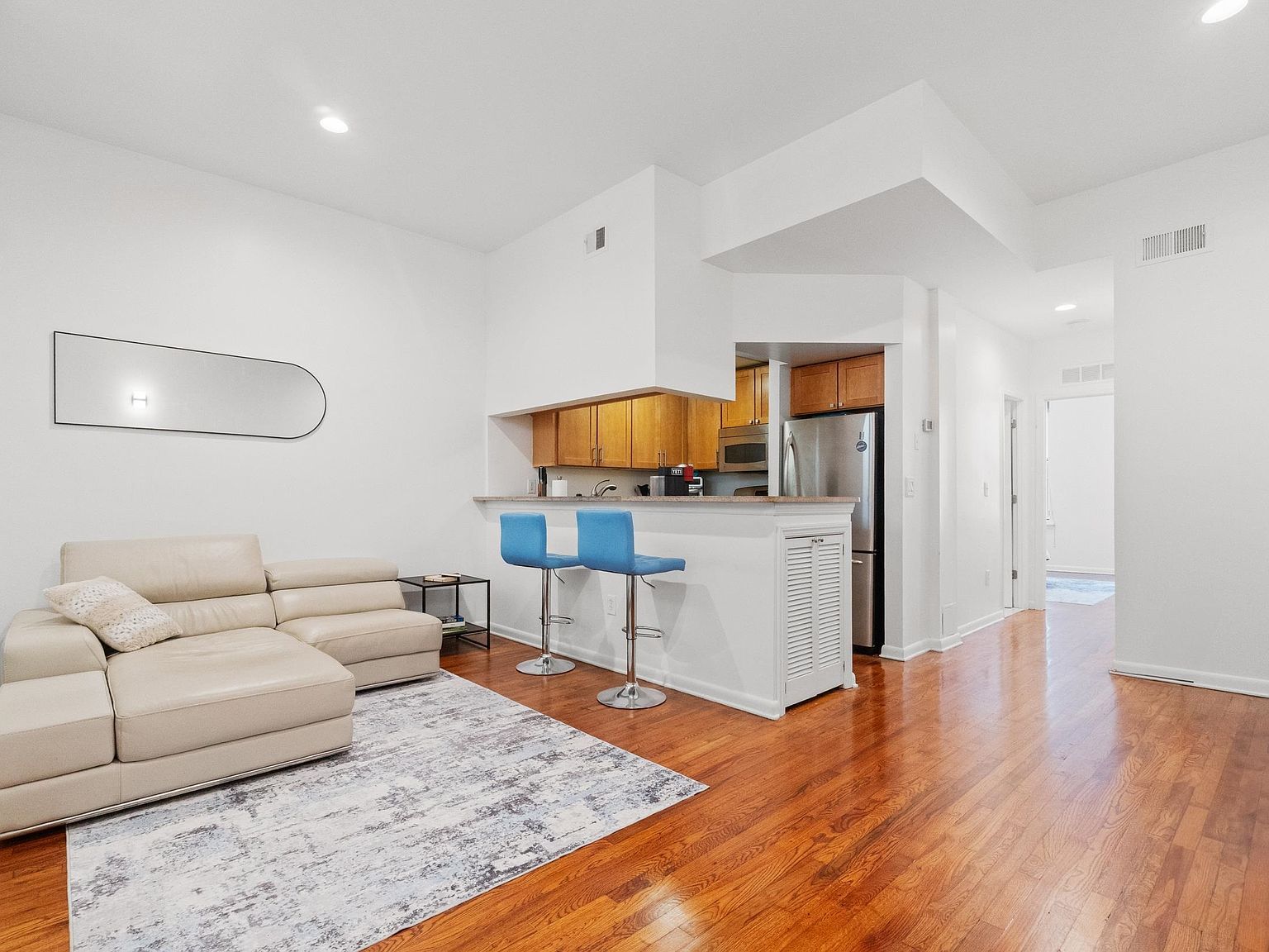 187 Wayne St APT 207C Jersey City, NJ 07302 - Thumbnail 2