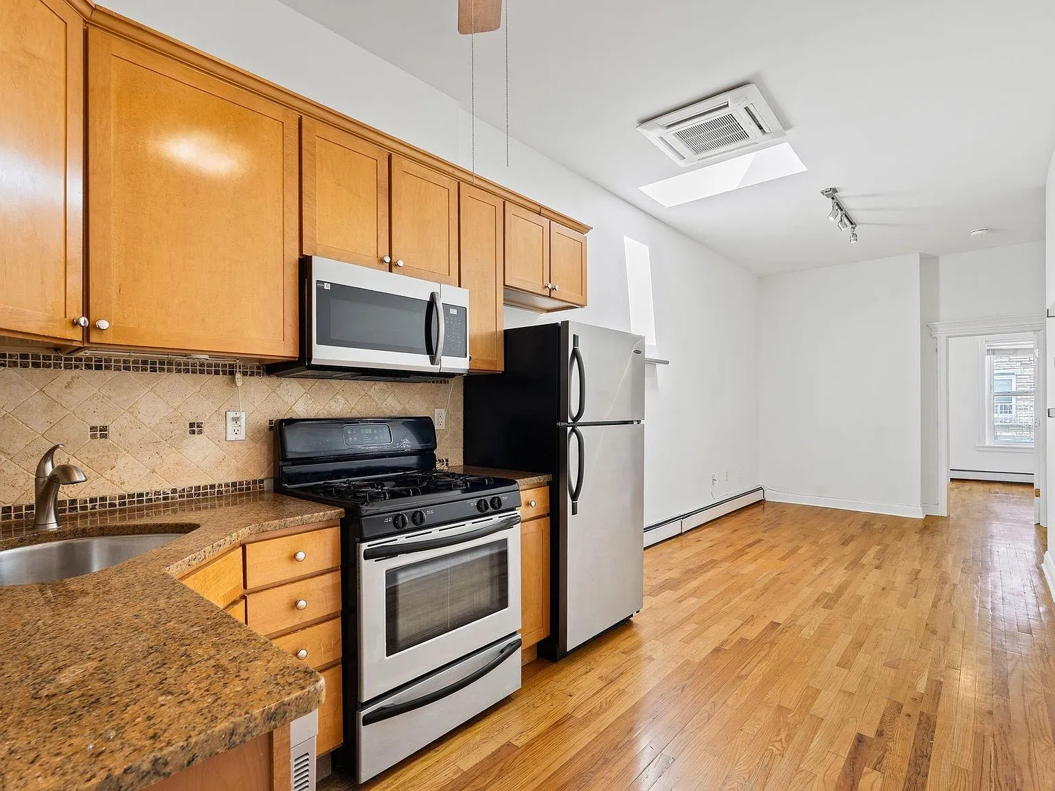 349 7th St APT 3R Jersey City, NJ 07302 | Condominium