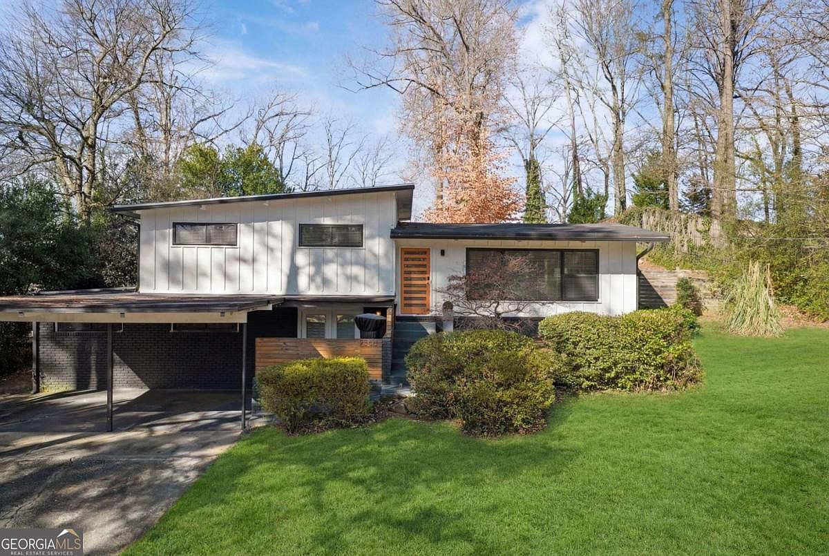 3504 Eaglerock Dr Atlanta, GA 30340 - Thumbnail 2