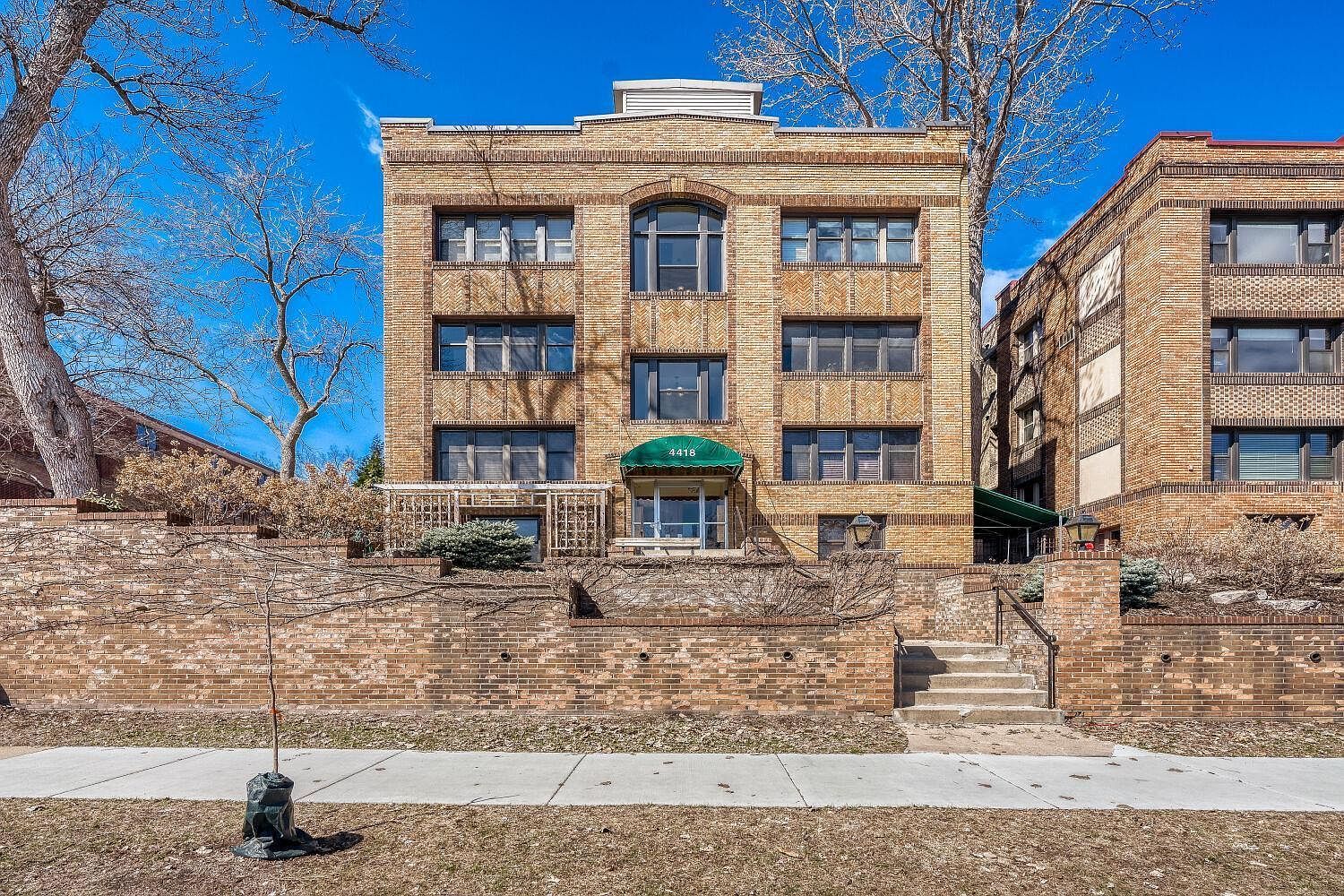 4418 W Lake Harriet Pkwy APT 303 Minneapolis, MN 55410  | Condominium