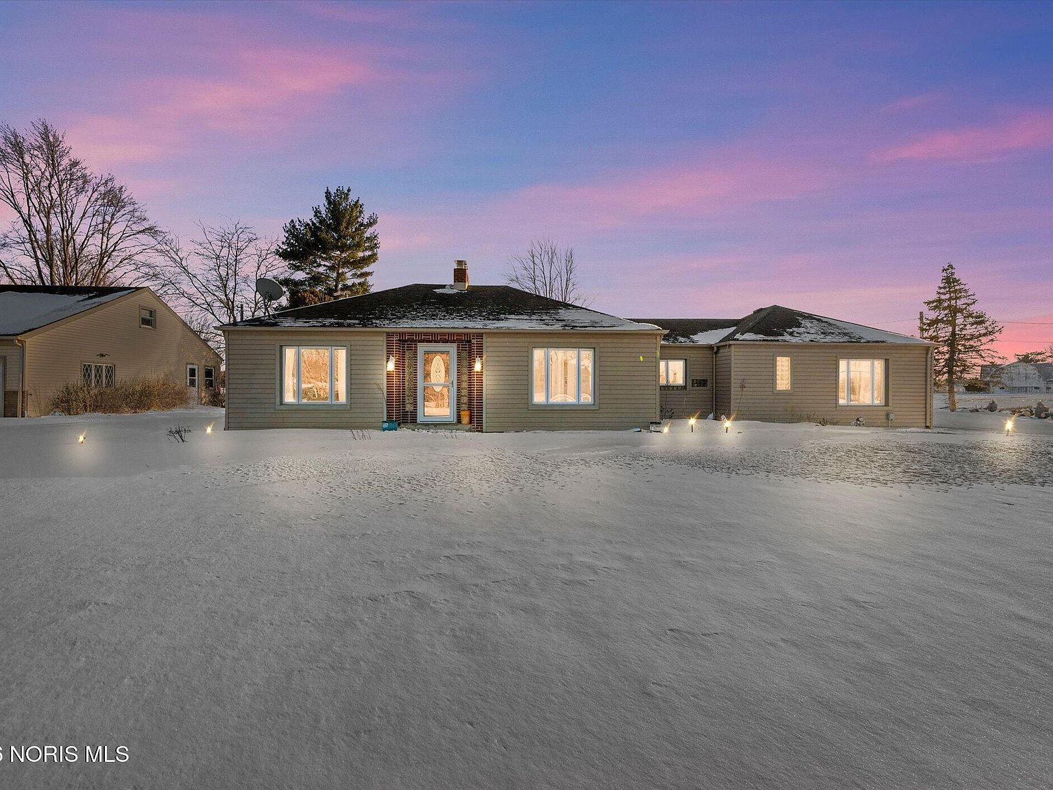 907 Huddle Rd Napoleon, OH 43545 - Thumbnail 2