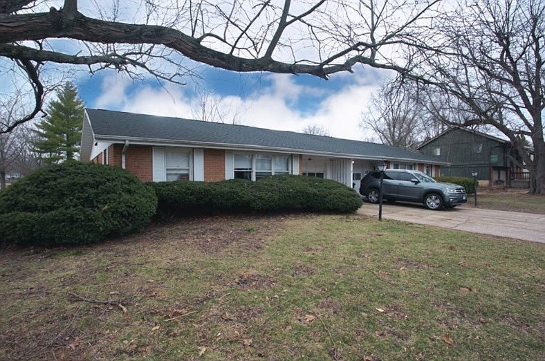 2313 S Anderson St Urbana, IL 61801 - Thumbnail 2