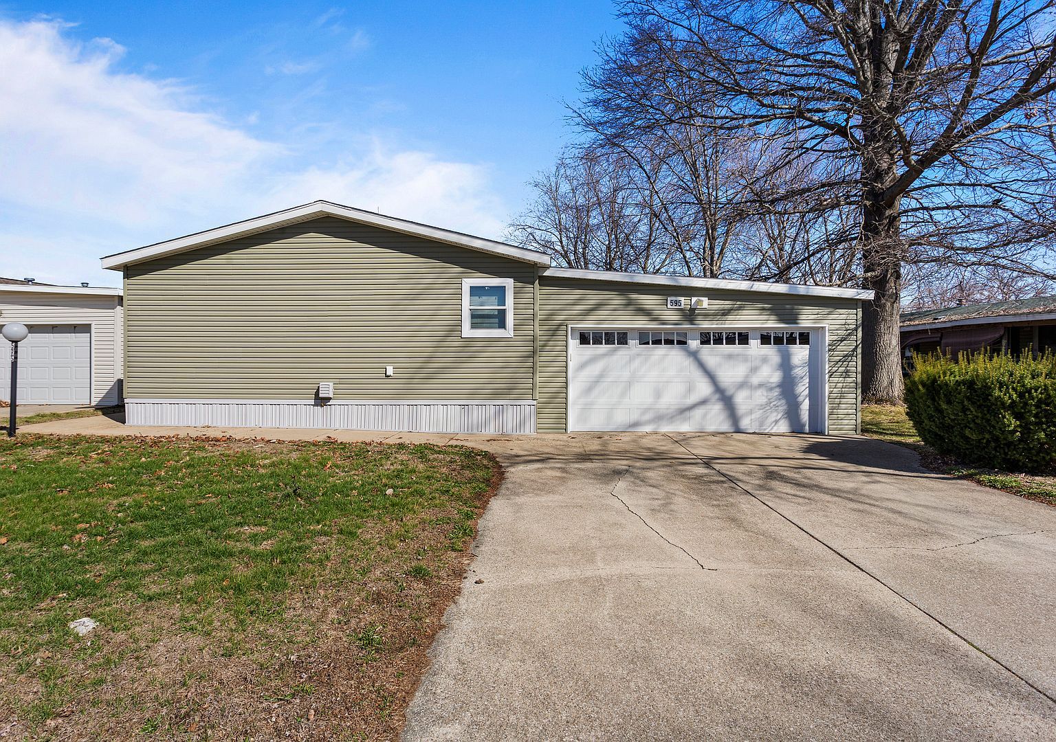 595 Bureau St Mahomet, IL 61853  | New build