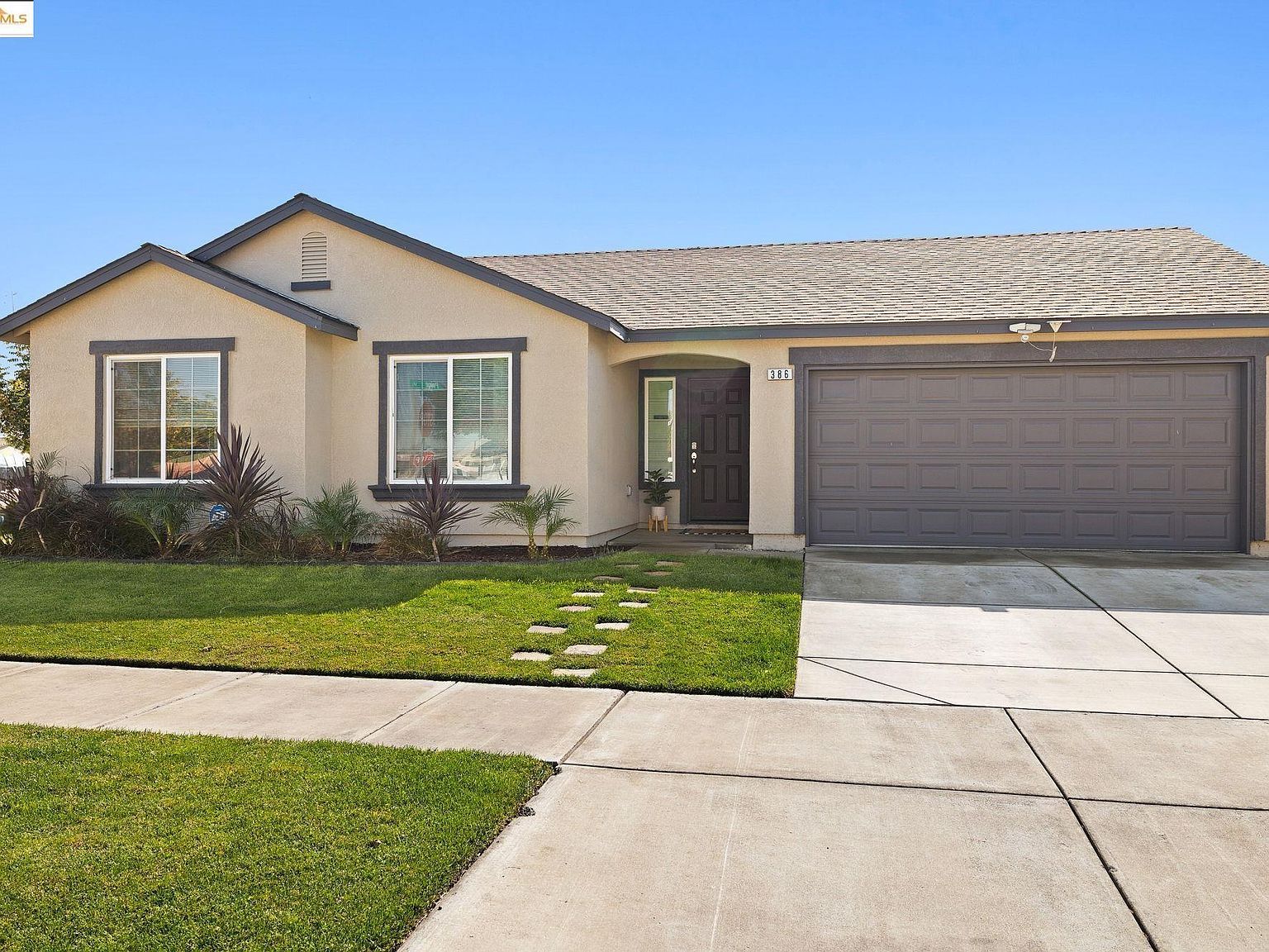 386 Paige Ln Merced, CA 95341 - Thumbnail 2