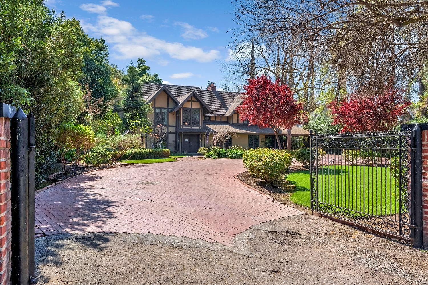 5626 E Butler Ave Fresno, CA 93727 - Thumbnail 2