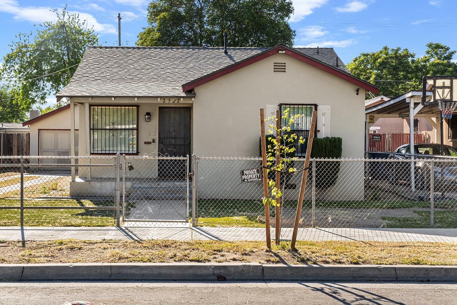 2312 S Holly Ave Fresno, CA 93706  | Single Family