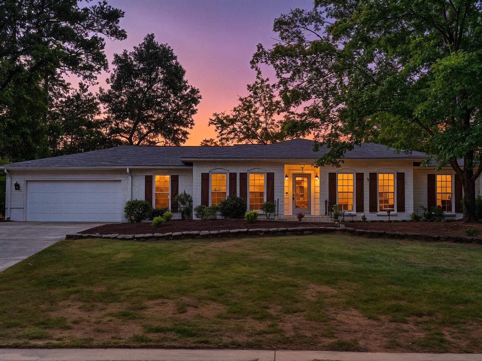 1858 Tall Timbers Dr Birmingham, AL 35226 - Thumbnail 2