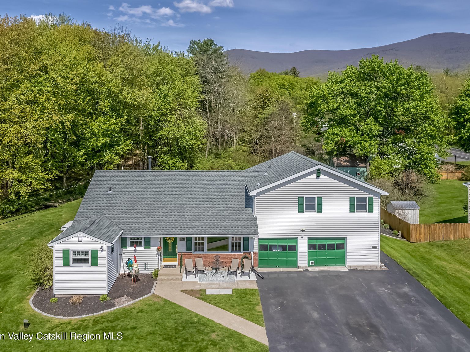 110 Cottontail Ln Woodstock, NY 12498, 12498