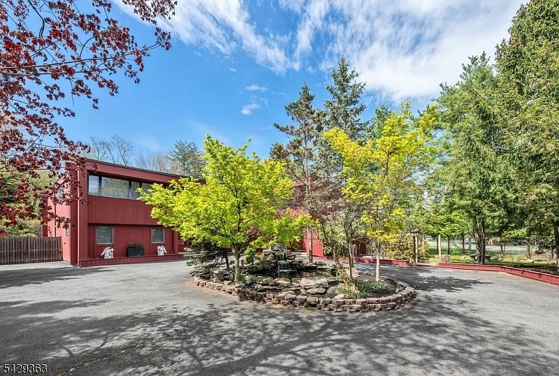 84 Bogerts Mill Rd Harrington Park, NJ 07640 | Single Family