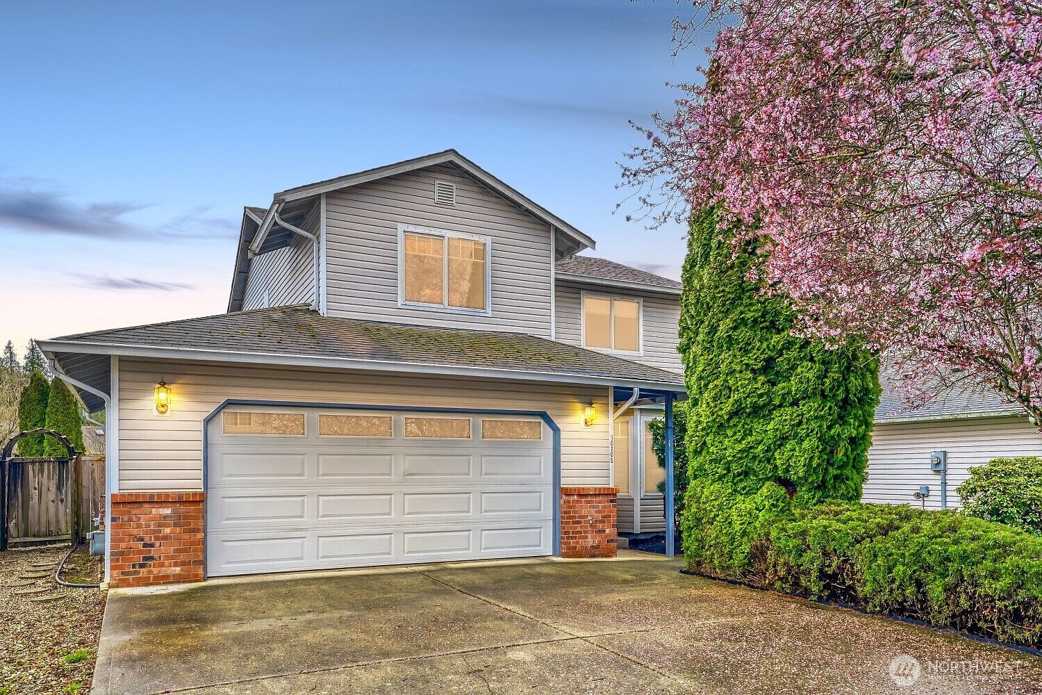 10205 61st Ave NE Marysville, WA 98270 - Thumbnail 2