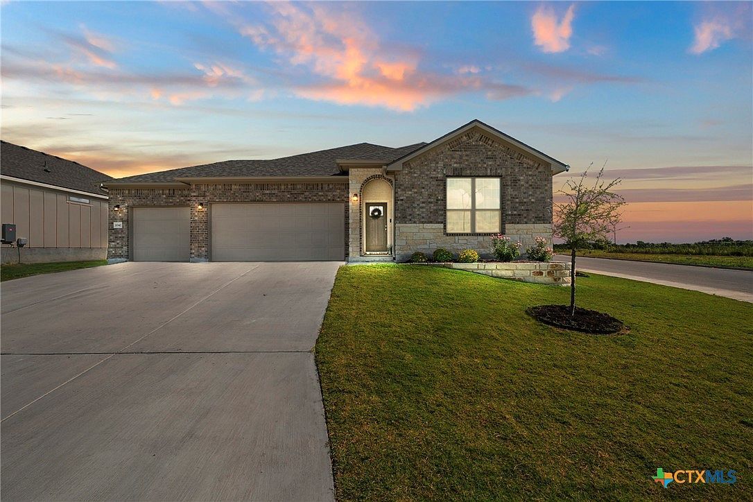 2042 Yarrelton Dr Temple, TX 76502 - Thumbnail 2