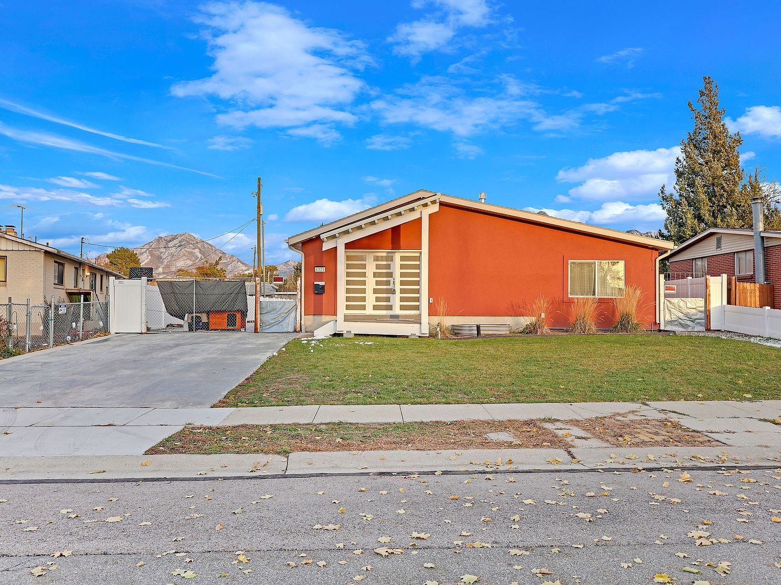 4325 S Park St E Salt Lake City, UT 84107 - Thumbnail 2