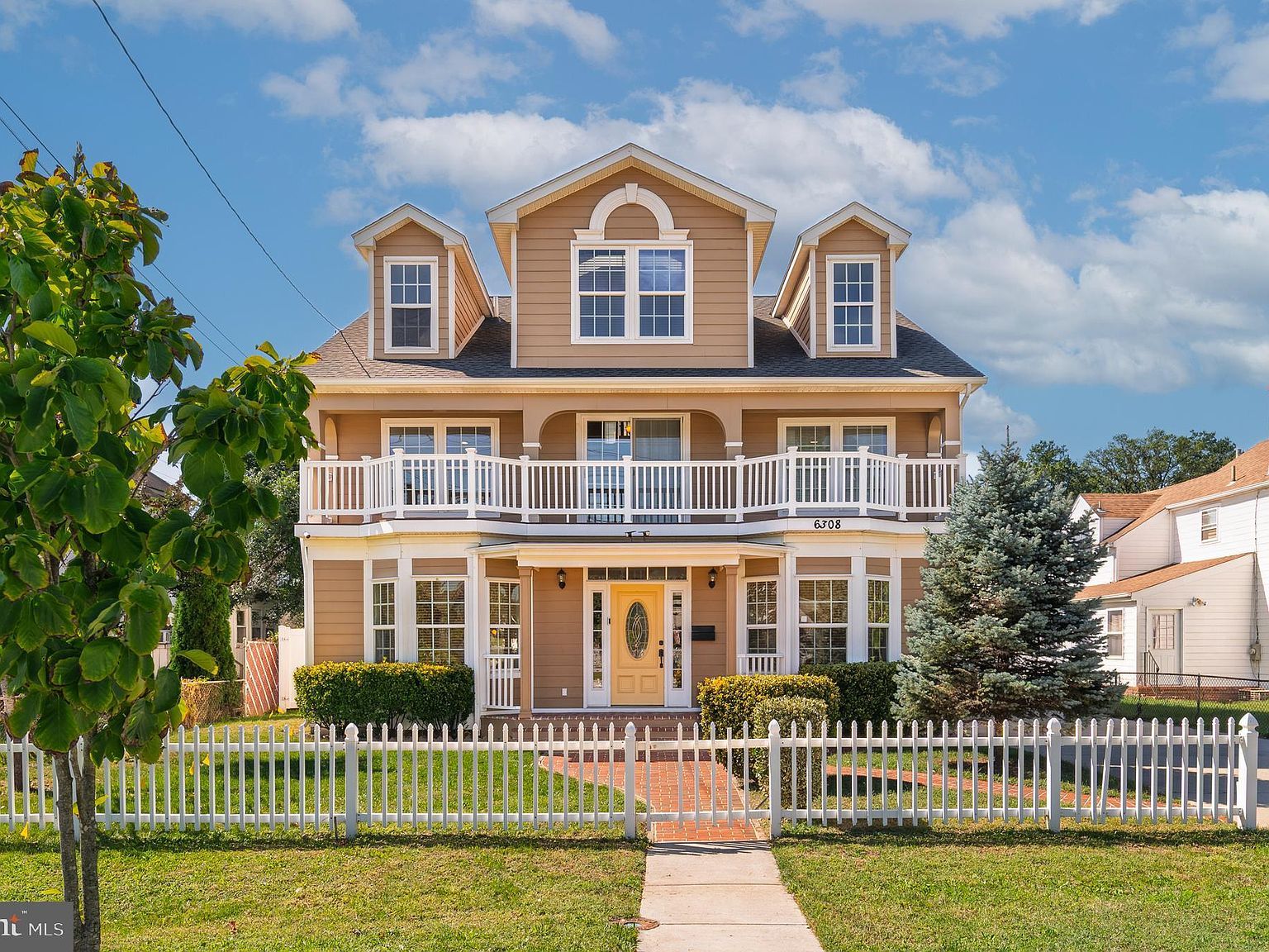 6308 Ager Rd Hyattsville, MD 20782 - Thumbnail 2