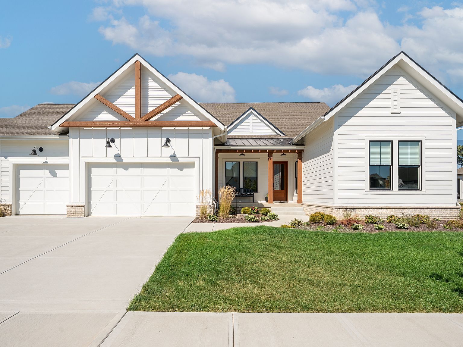 15728 Allure Dr Westfield, IN 46074 - Thumbnail 2