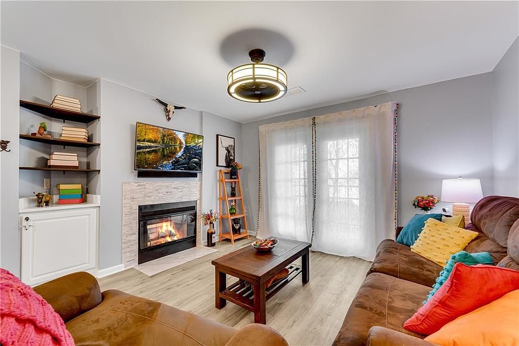 3655 Habersham Rd NE APT B148 Atlanta, GA 30305, 30305