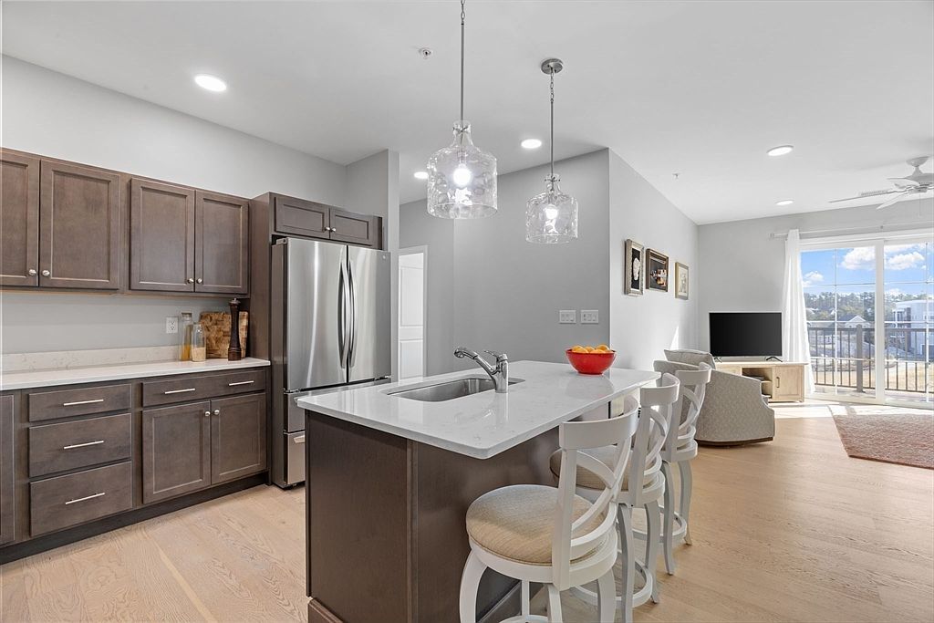 1 Mariners Way UNIT 309 Plymouth, MA 02360 - Thumbnail 2