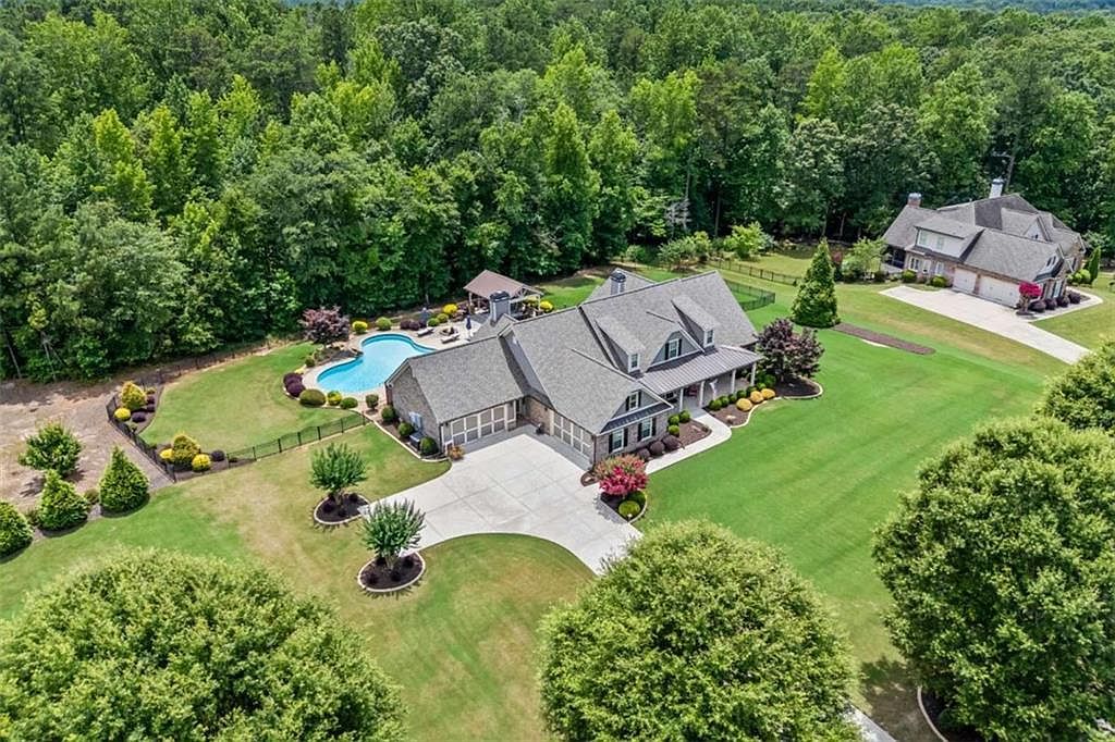 1211 Highgrove Ct Monroe, GA 30655 - Thumbnail 2