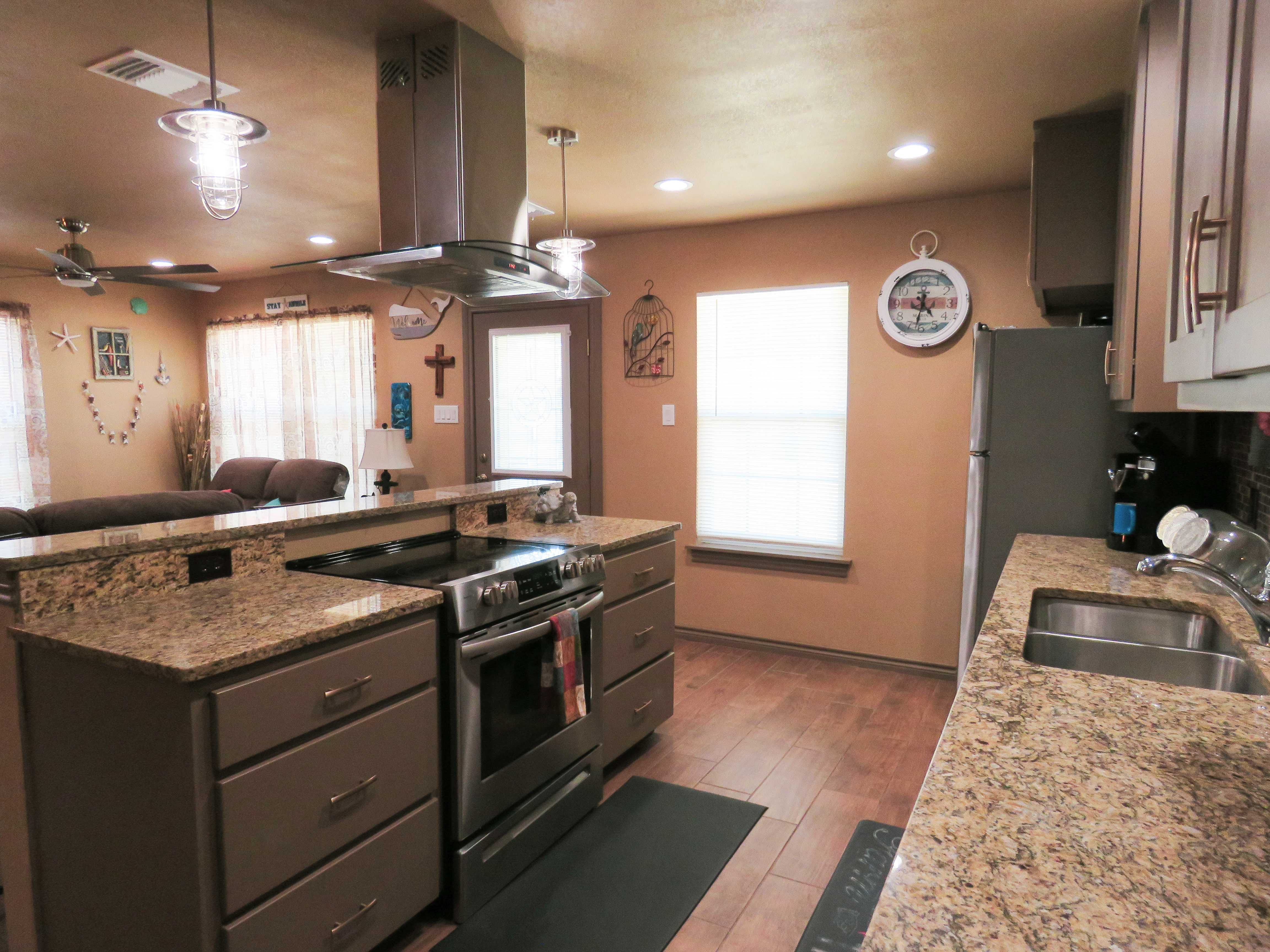 1432 Young Street, Rockport, TX, USA, 78382 - Thumbnail 3