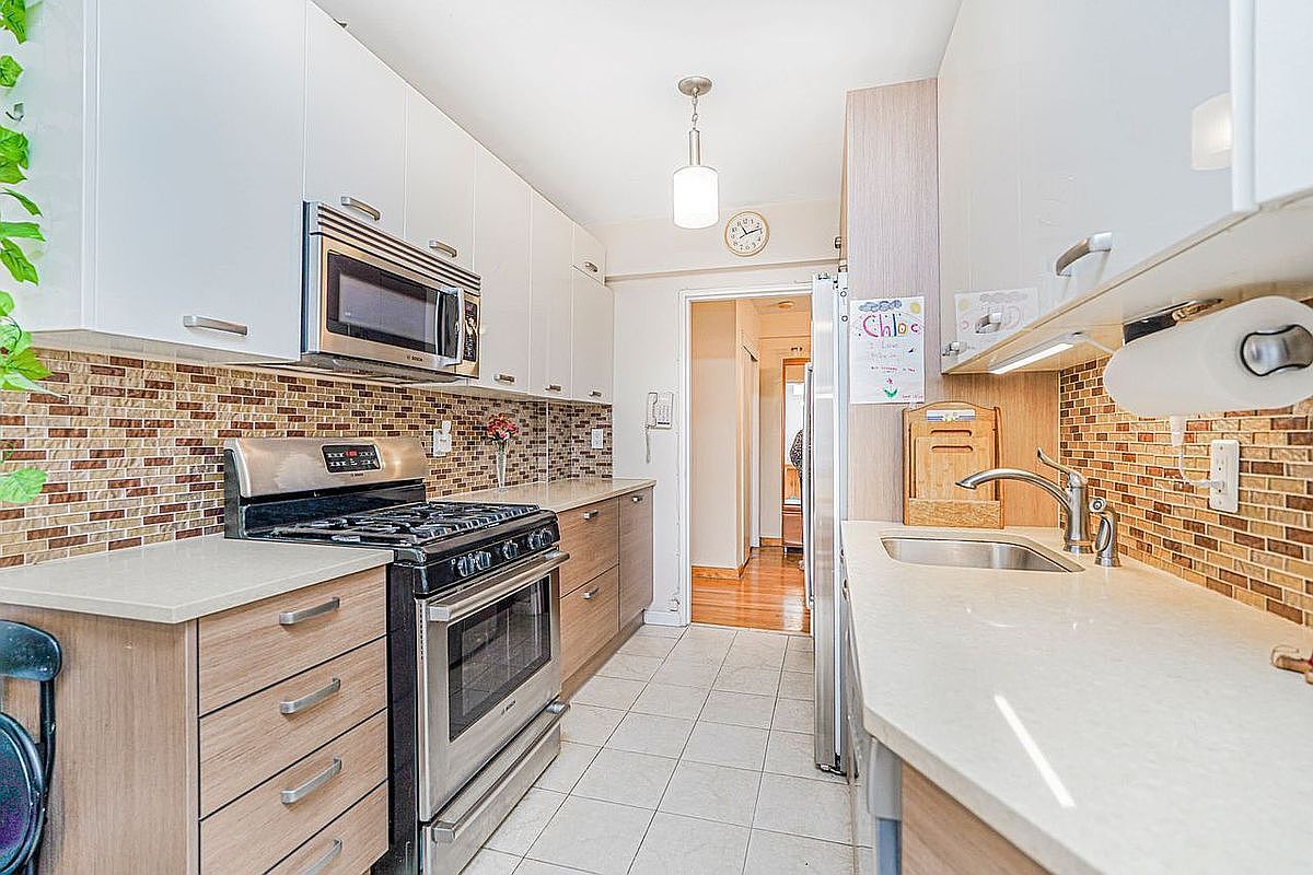 2260 Benson Ave APT 2F Brooklyn, NY 11214 - Thumbnail 2