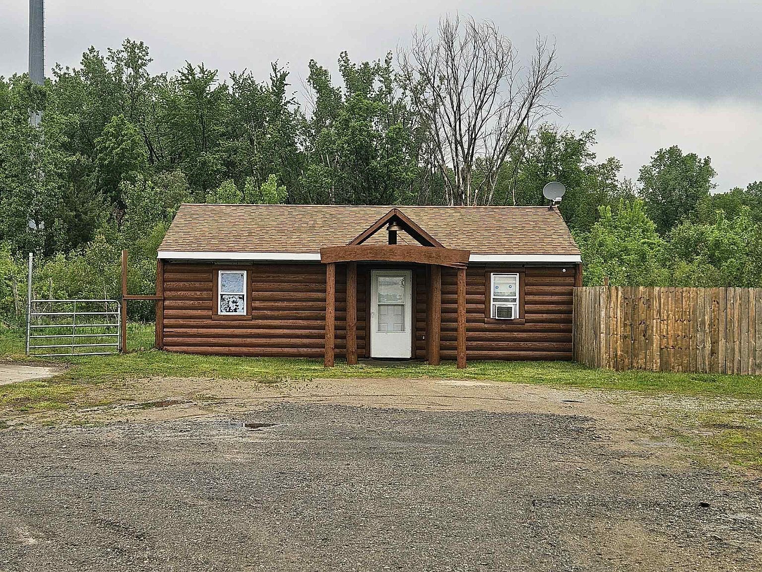 5463 Us Highway 12 Three Oaks, MI 49128 - Thumbnail 2