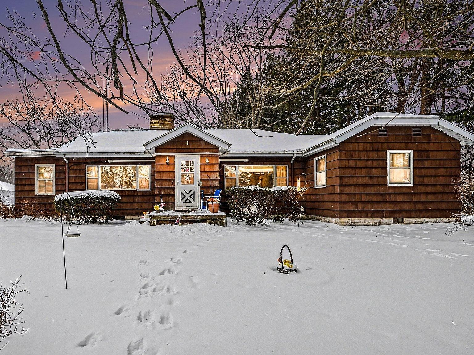 3633 Lakeshore Dr Saint Joseph, MI 49085 - Thumbnail 2