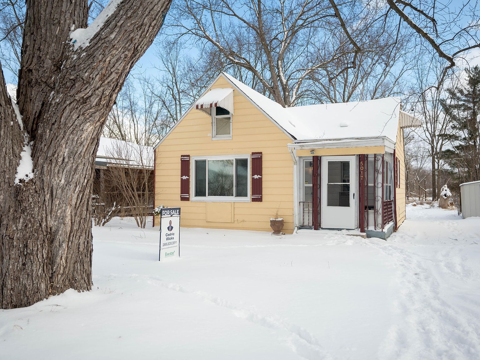 5017 Christiansen Rd Lansing, MI 48910  | Single Family