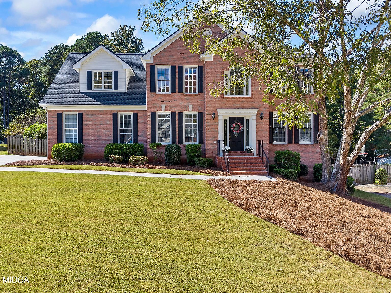 1845 Lisa Springs Dr Snellville, GA 30078 - Thumbnail 2