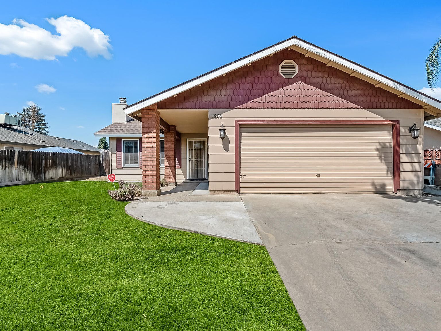 1282 Ben Franklin Ave Tulare, CA 93274 - Thumbnail 2