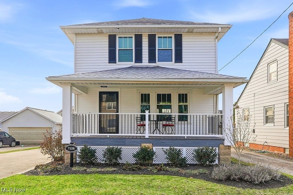 7128 Marcelline Ct Cleveland, OH 44125 - Thumbnail 2