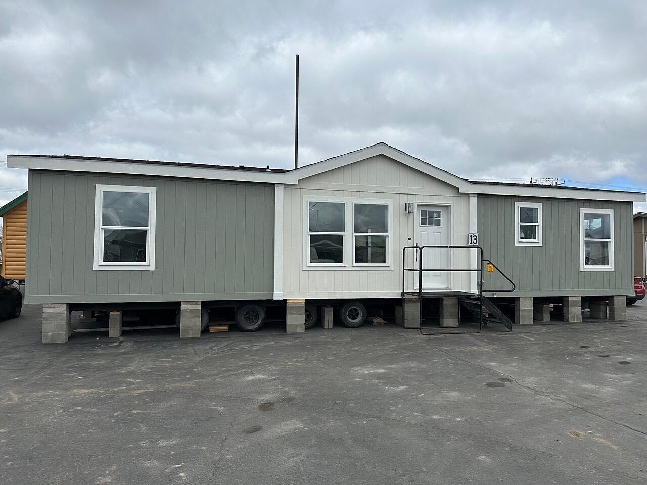 1510 Agape Way Grants Pass, OR 97527 - Thumbnail 2