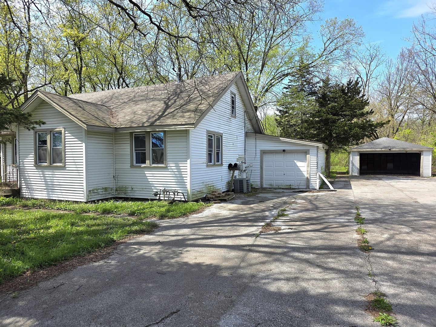 18106 Sayre Ave Tinley Park, IL 60477  | Single Family