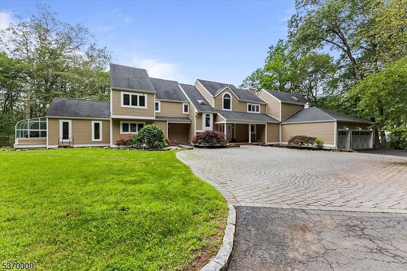 101 Rippling Brook Way Bernardsville, NJ 07924 - Thumbnail 2