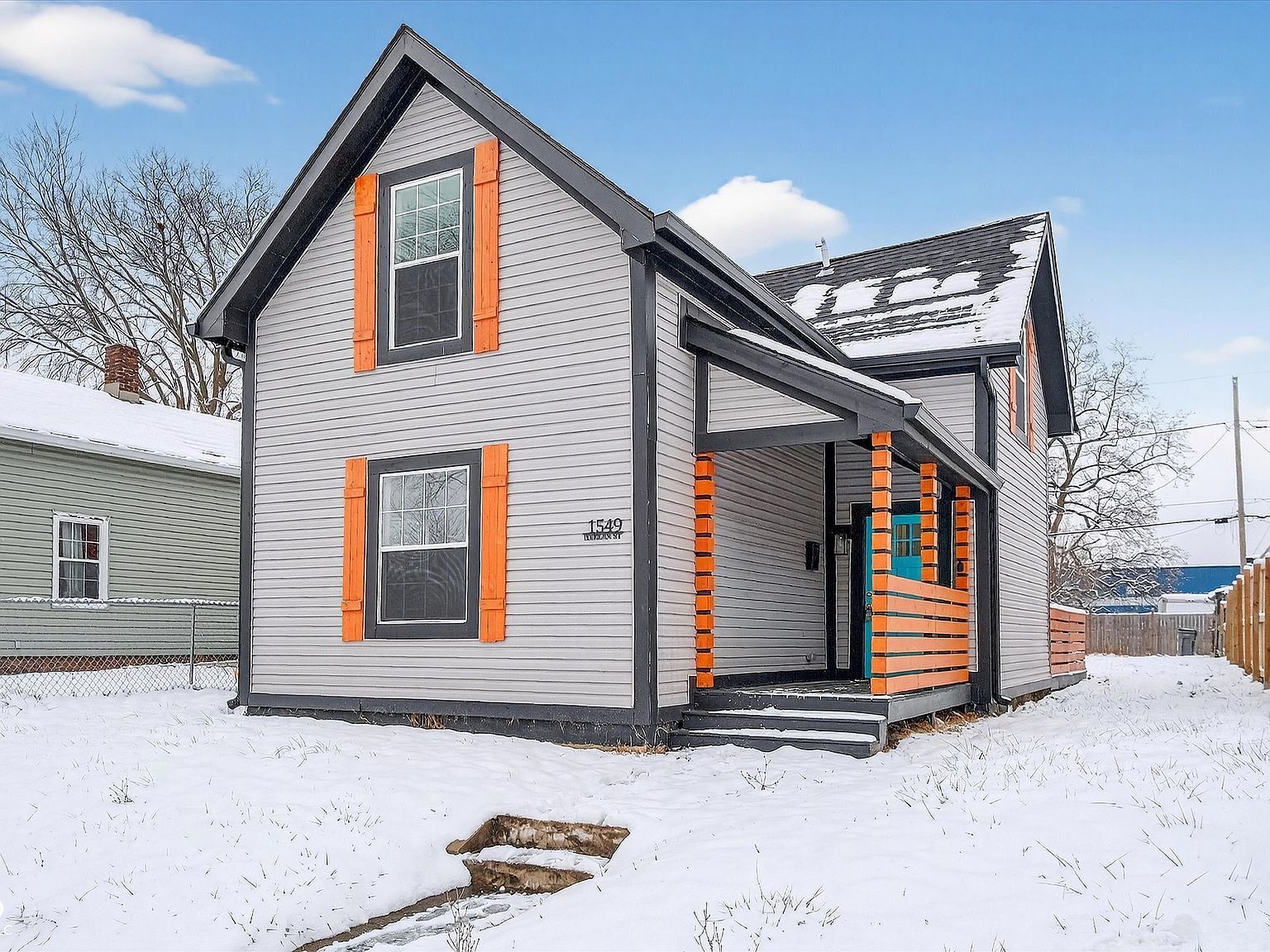 1549 Harlan St Indianapolis, IN 46203 - Thumbnail 2