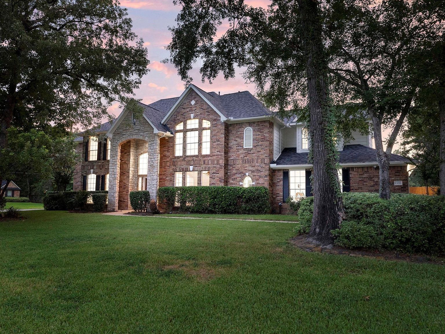 13276 Brookfield Ln Conroe, TX 77302 - Thumbnail 2