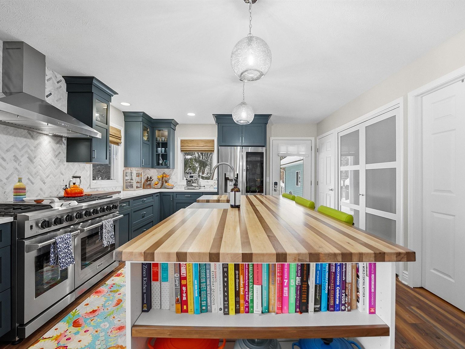 227 Monroe St Traverse City, MI 49684 - Thumbnail 2