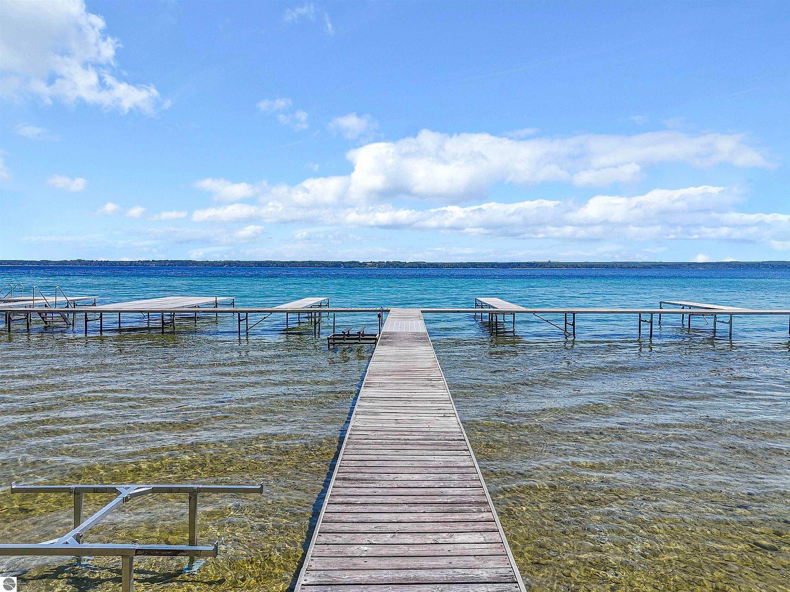 10159 Council Oak Dr Traverse City, MI 49686, 49686