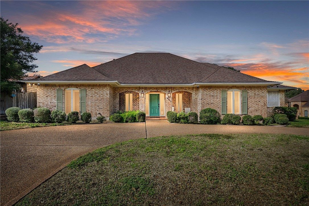 4217 Spring Creek Dr Corpus Christi, TX 78410 - Thumbnail 2