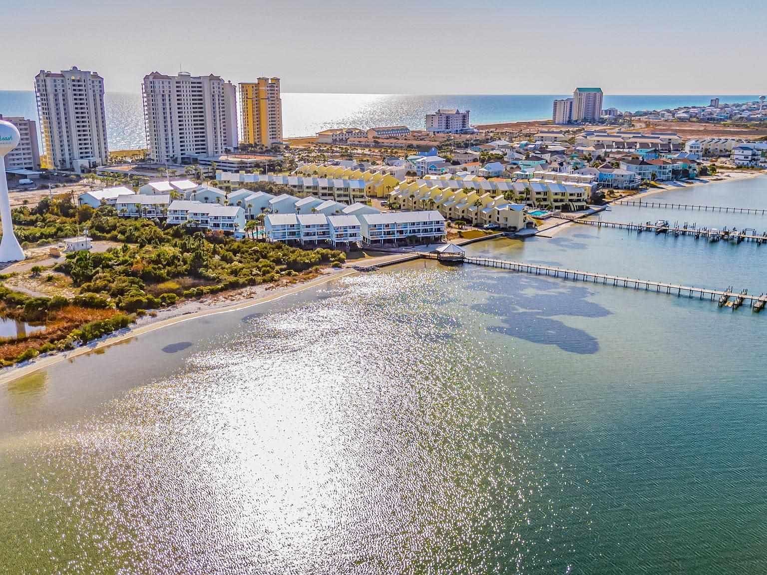 8522 Gulf Blvd APT 10 Navarre, FL 32566 - Thumbnail 2