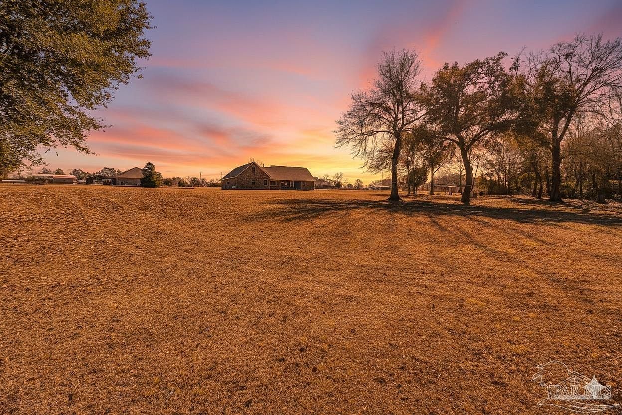 4940 Palmer Ridge Dr Milton, FL 32570 - Thumbnail 2