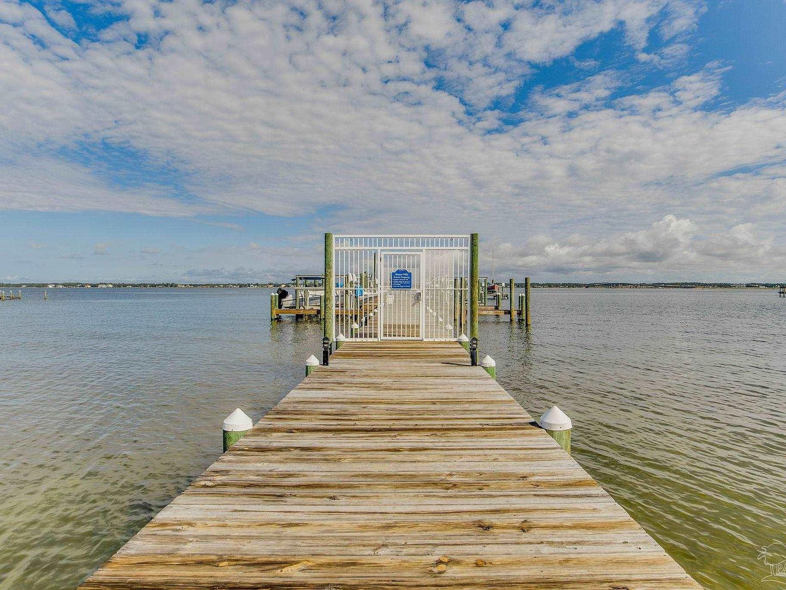 8520 Gulf Blvd #5-UT Navarre, FL 32566 - Thumbnail 2